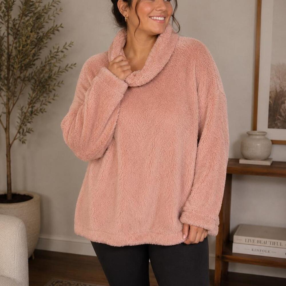 Banana republic pink sherpa cowl